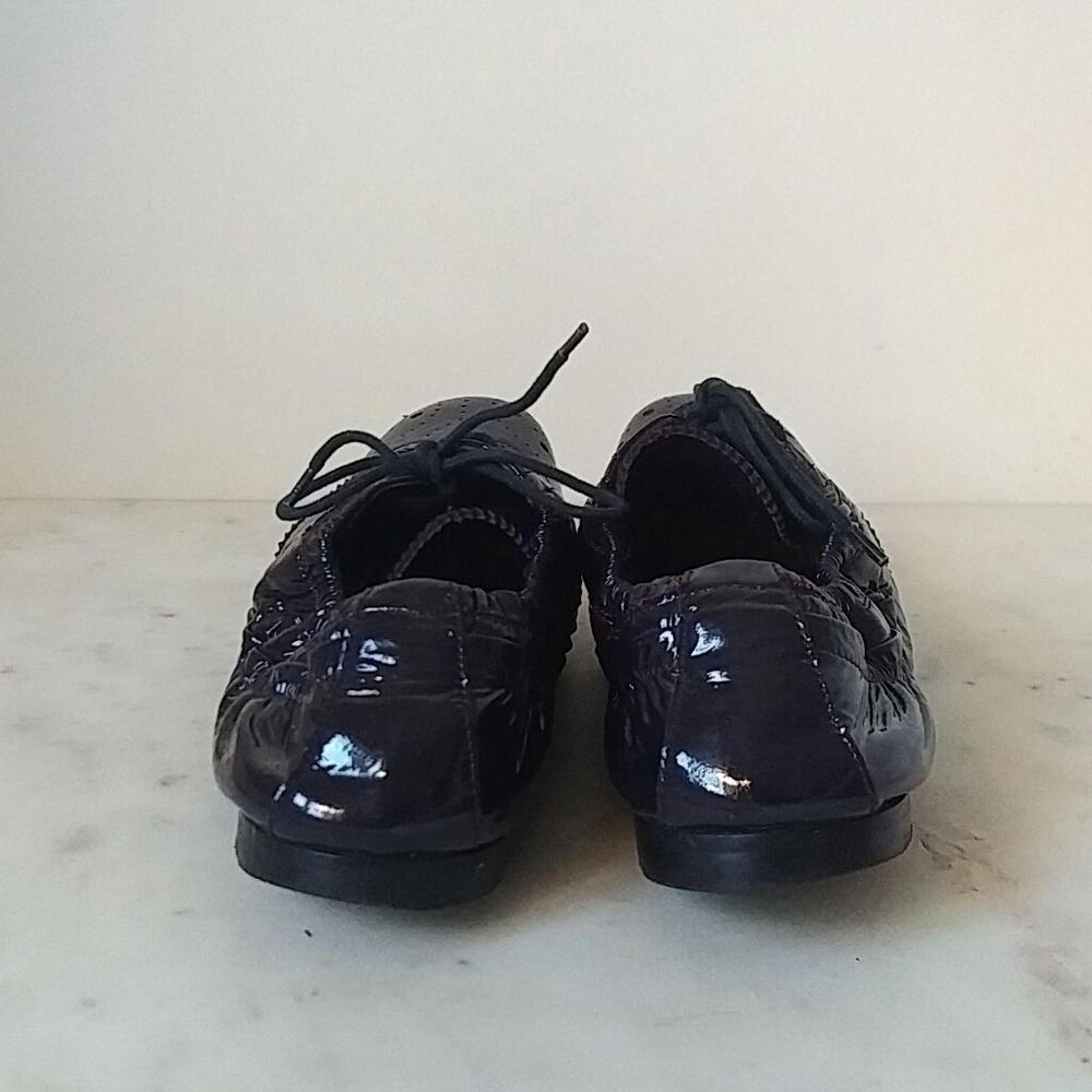 Miu Miu Black Patent Leather Lace-Up Flats - Picture 5 of 8